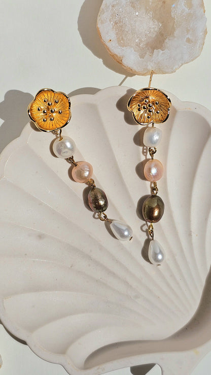 Aida ✦ Floral Stud Pearl Women's Earring, Bridal & Everyday Jewellery