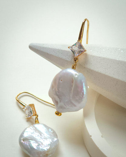 Luna - Baroque Freshwater Pearl, 24k Gold Rhinestone Hook, Bridal & Every Day Wear