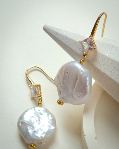 Luna - Baroque Freshwater Pearl, 24k Gold Rhinestone Hook, Bridal & Every Day Wear