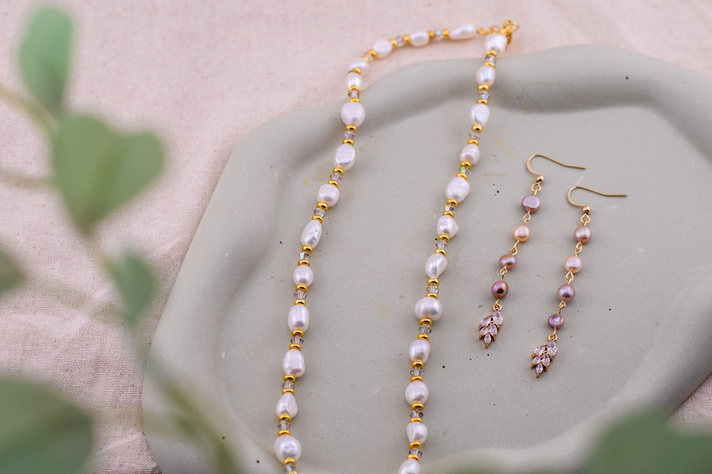 The Odette Pearl Choker