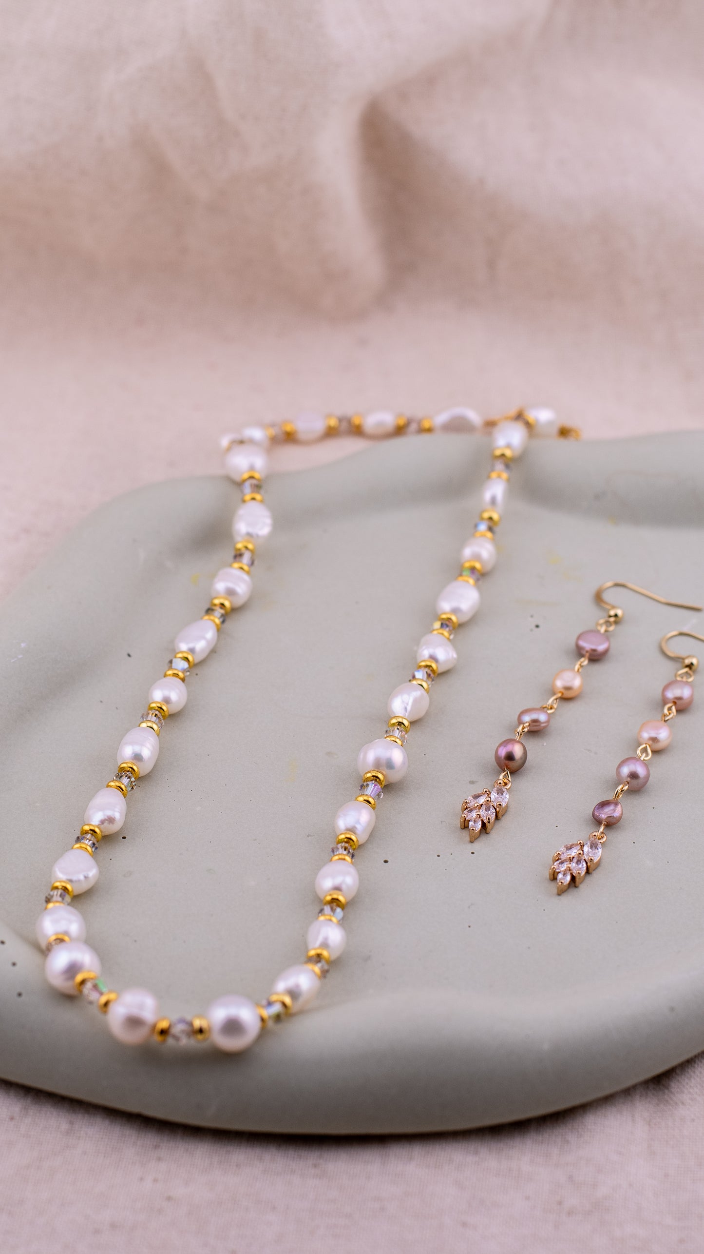 The Odette Pearl Choker